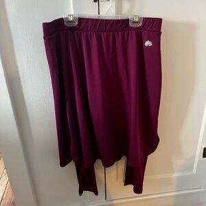 Brand New!! Snoga Athletics Cropped ShirtTail Style Wine Colored Snoga